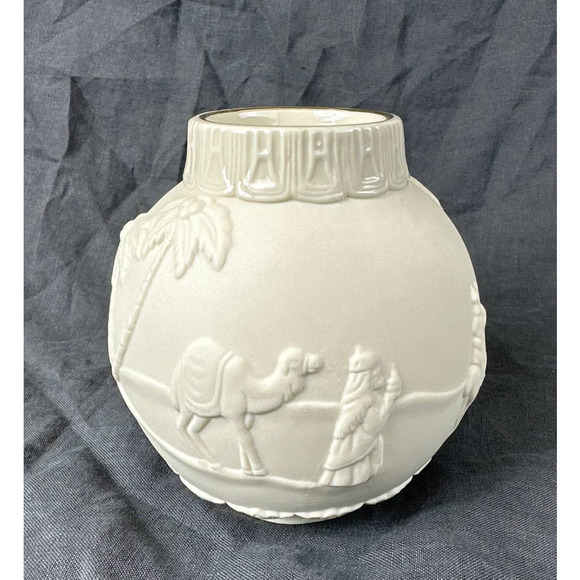 Lenox Christmas Nativity Candle Holder Votive Porcelain Ornamental Glow NWB - Picture 2 of 12